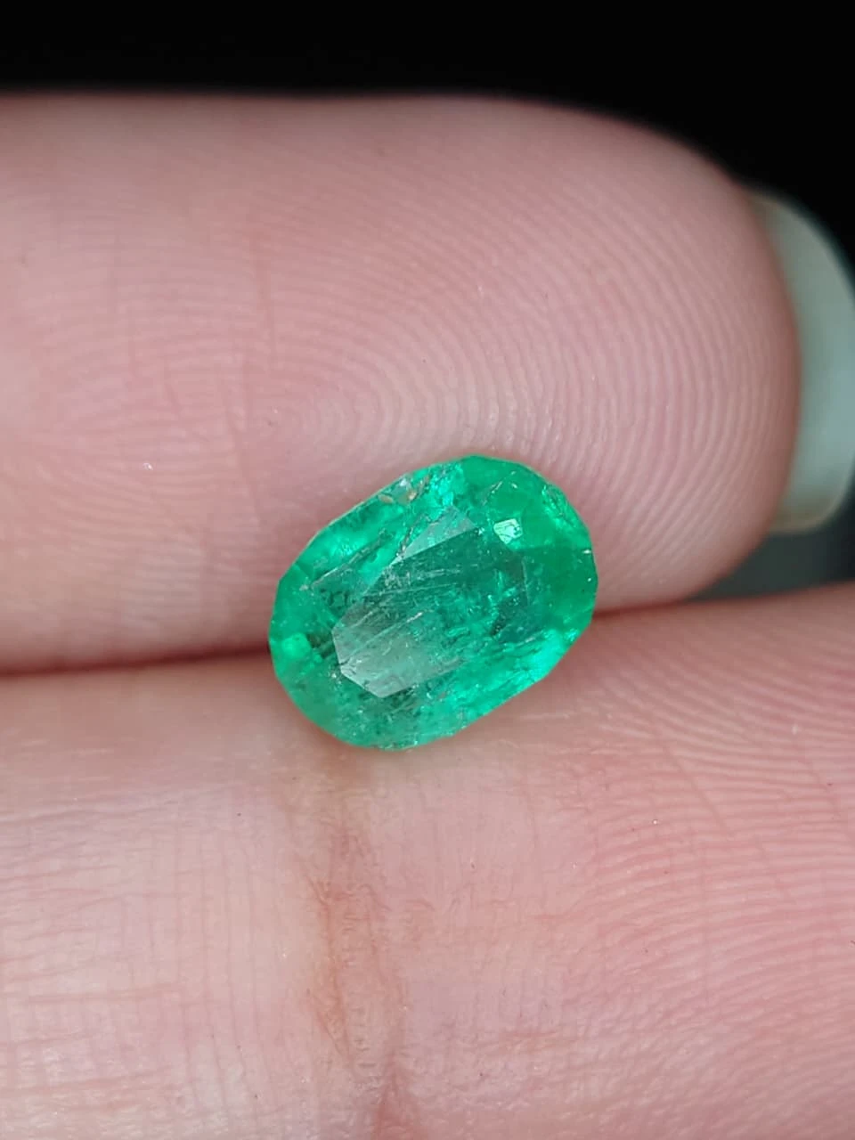1ct Oval Faceted Natural Pamjshir Emerald from Afghanistan — view 4